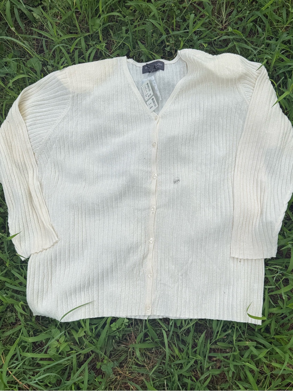 Working Class Designs 22/24 2X ivory  V-neck Button sweater